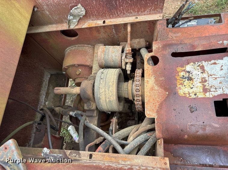 image for item ND9712 1979 Ditch Witch R40 trencher