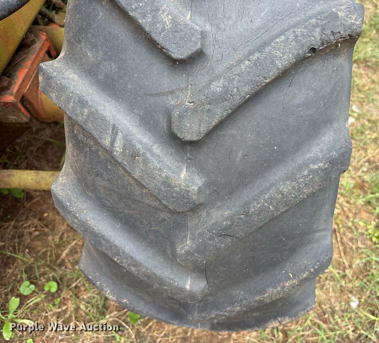 image for item ND9712 1979 Ditch Witch R40 trencher