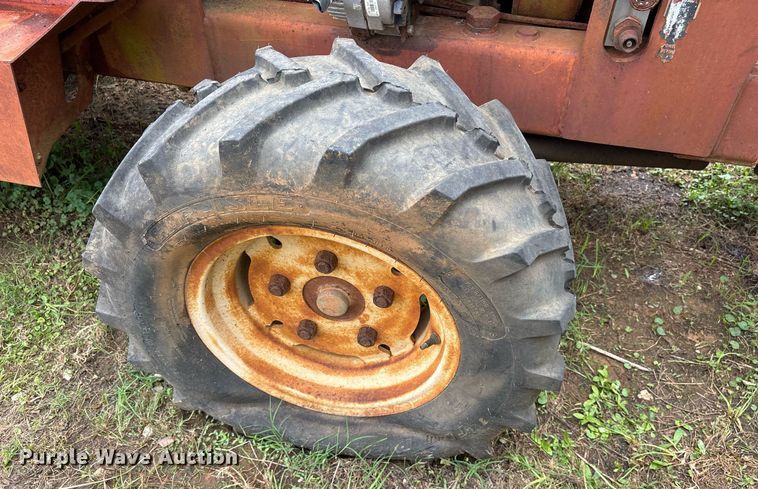 image for item ND9712 1979 Ditch Witch R40 trencher