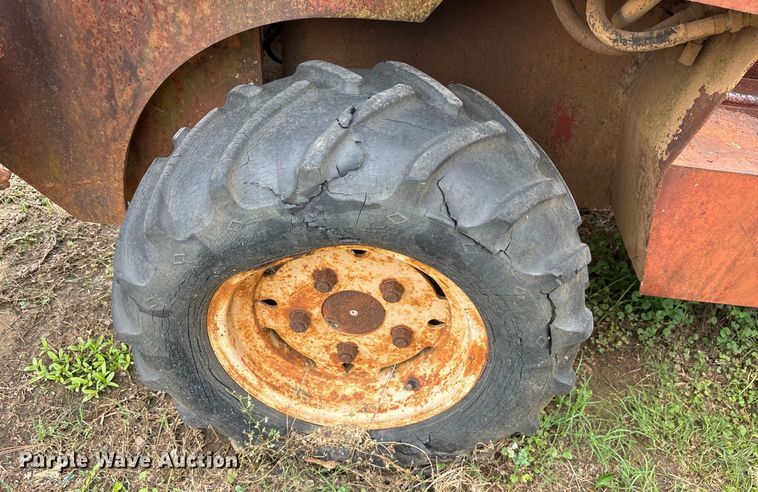 image for item ND9712 1979 Ditch Witch R40 trencher