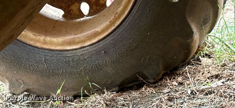 image for item ND9712 1979 Ditch Witch R40 trencher