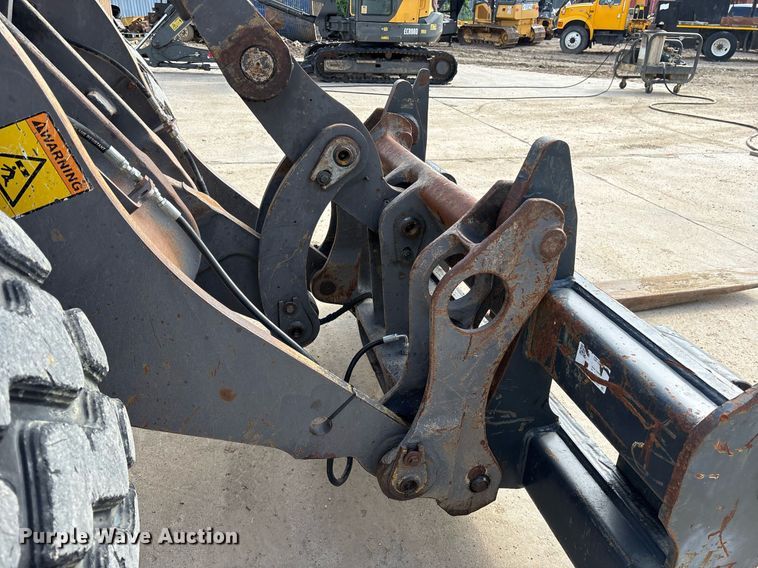 image for item ND9715 2011 Volvo L60F wheel loader