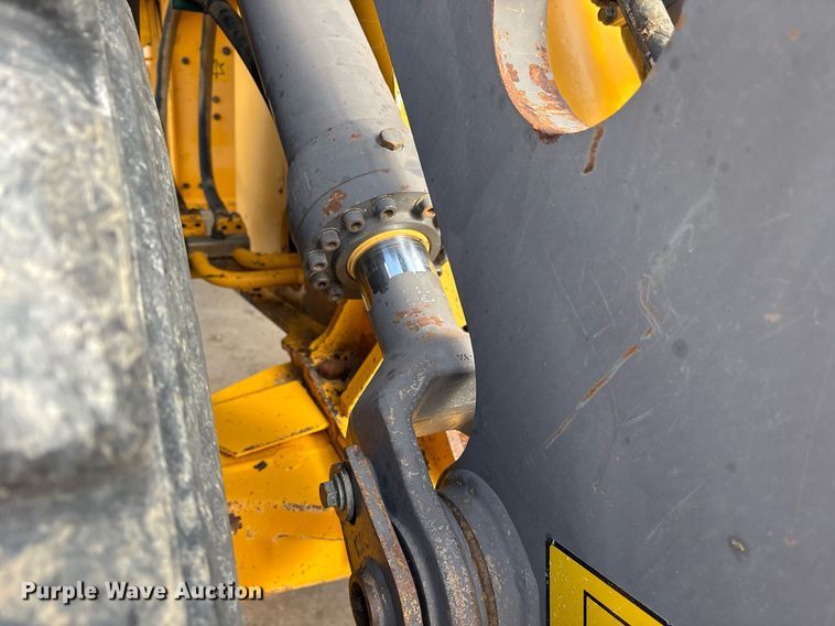 image for item ND9715 2011 Volvo L60F wheel loader
