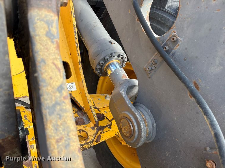 image for item ND9715 2011 Volvo L60F wheel loader