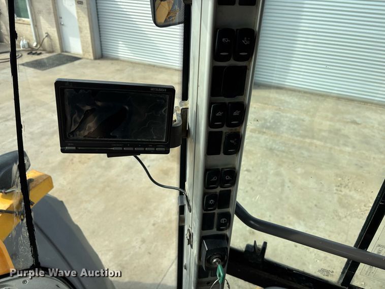 image for item ND9715 2011 Volvo L60F wheel loader