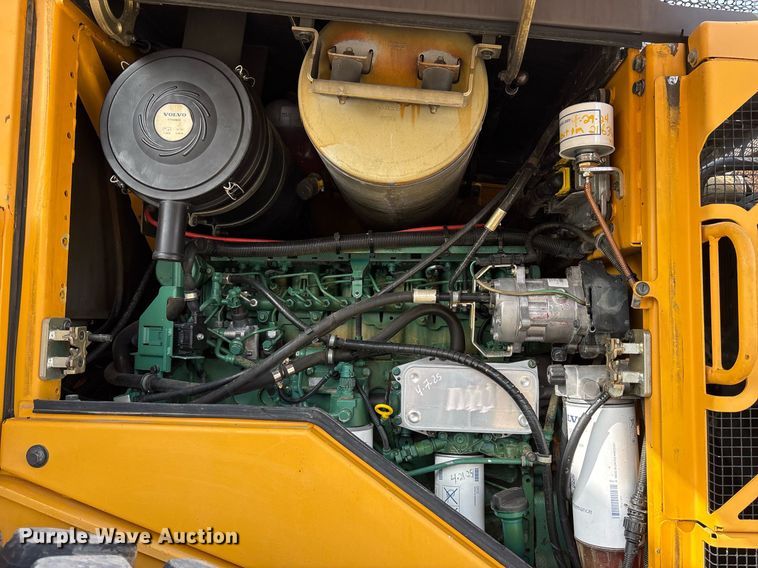 image for item ND9715 2011 Volvo L60F wheel loader