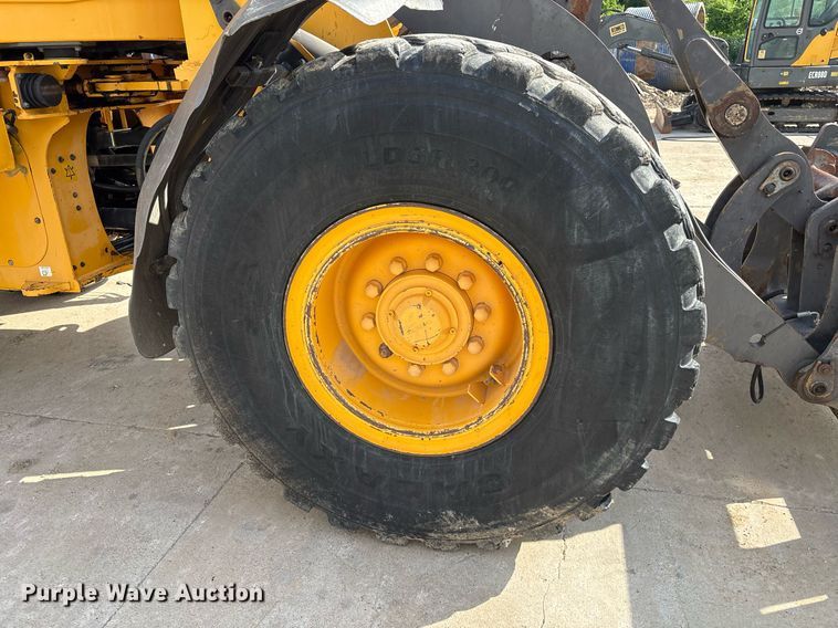 image for item ND9715 2011 Volvo L60F wheel loader