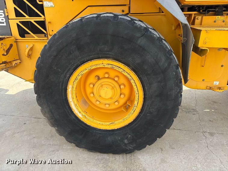 image for item ND9715 2011 Volvo L60F wheel loader