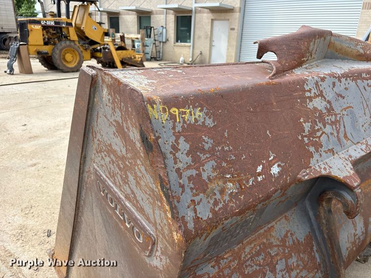 image for item ND9716 2012 Volvo L70G wheel loader