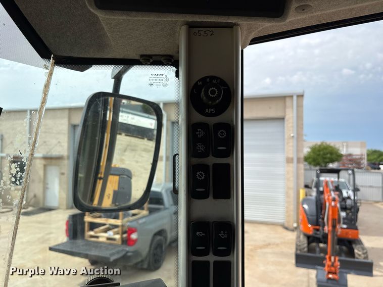 image for item ND9716 2012 Volvo L70G wheel loader