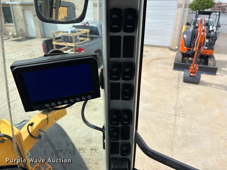 image for item ND9716 2012 Volvo L70G wheel loader