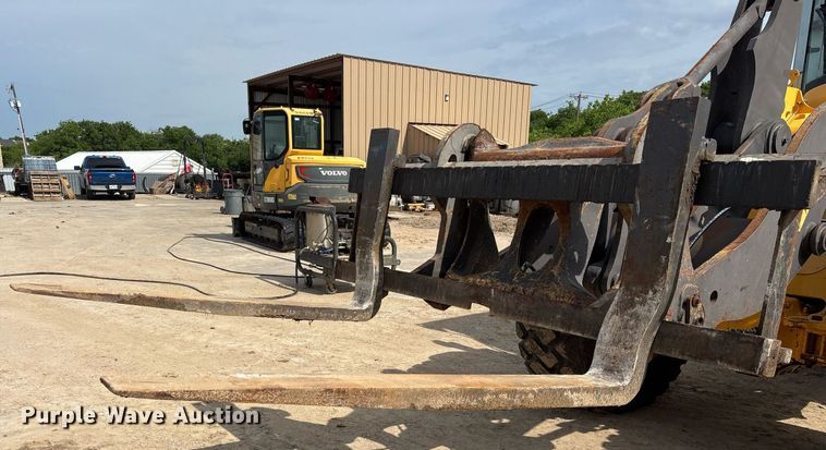 image for item ND9716 2012 Volvo L70G wheel loader