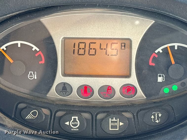 image for item ND9766 2022 Bobcat T870 tracked skid steer loader