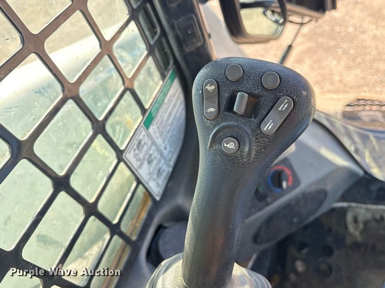 image for item ND9766 2022 Bobcat T870 tracked skid steer loader