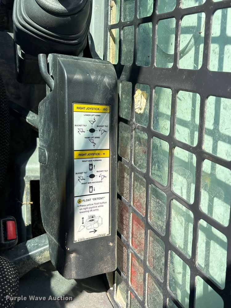 image for item ND9766 2022 Bobcat T870 tracked skid steer loader