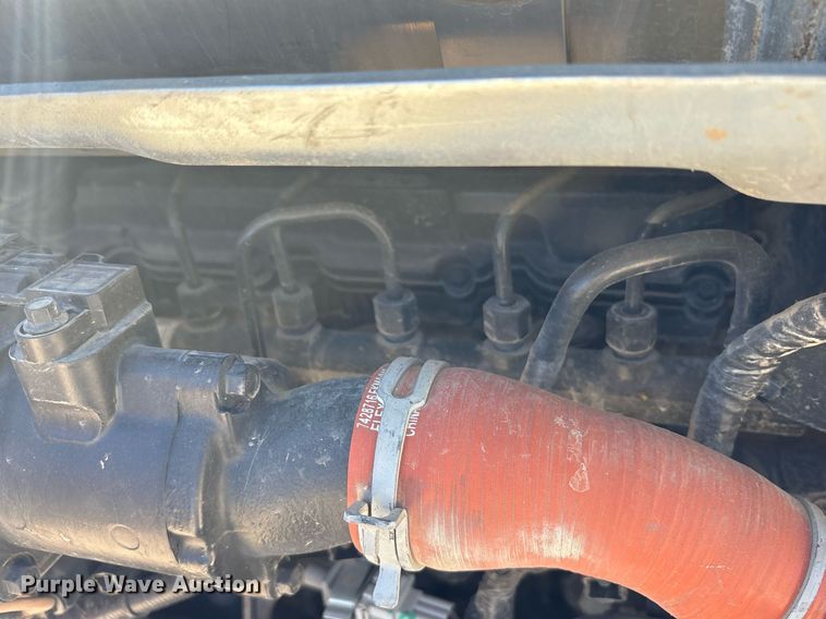 image for item ND9766 2022 Bobcat T870 tracked skid steer loader