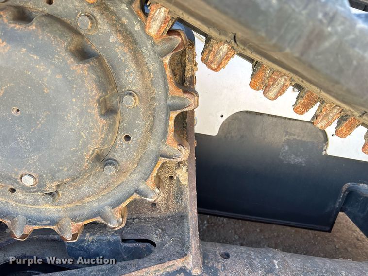 image for item ND9766 2022 Bobcat T870 tracked skid steer loader