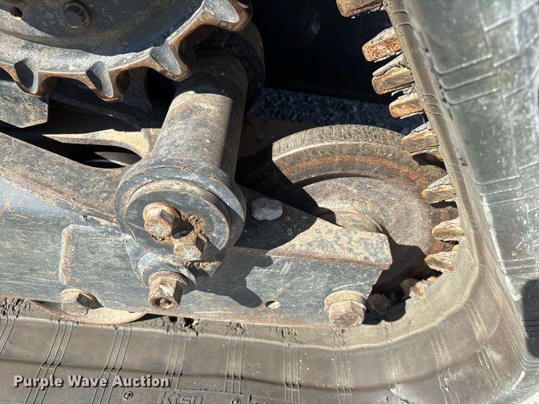 image for item ND9766 2022 Bobcat T870 tracked skid steer loader