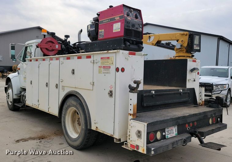 image for item NV9774 2000 International 4700 utility / service truck