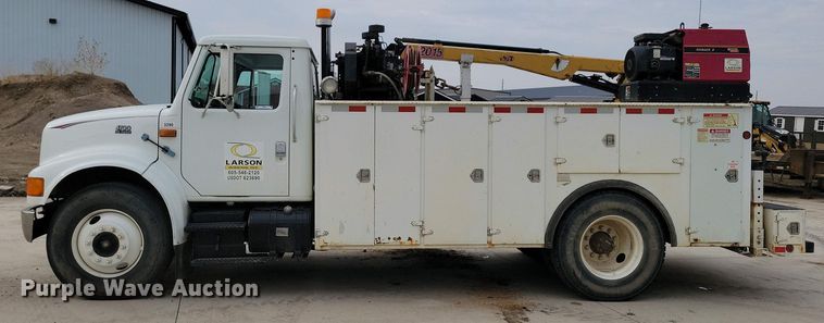 image for item NV9774 2000 International 4700 utility / service truck