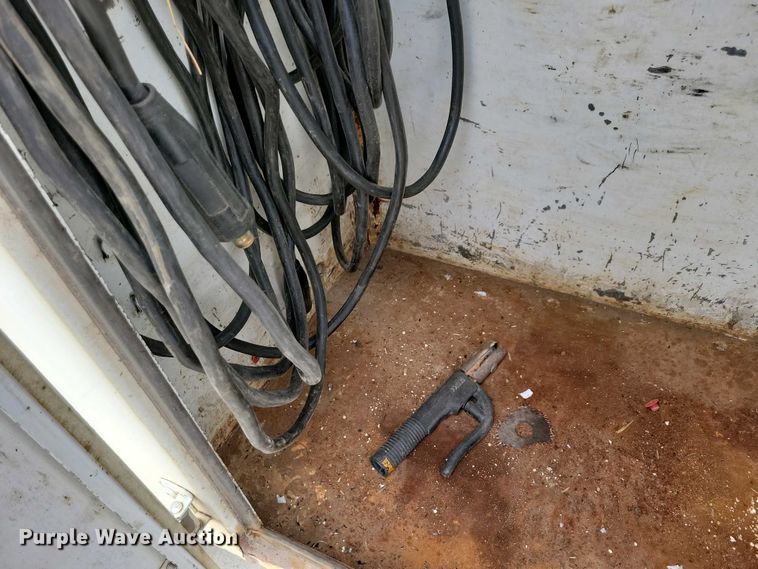 image for item NV9774 2000 International 4700 utility / service truck