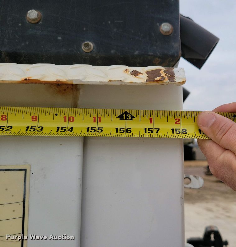 image for item NV9774 2000 International 4700 utility / service truck