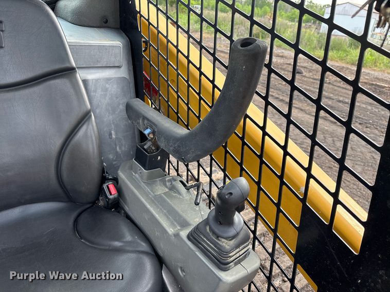 image for item OB9684 2021 Caterpillar  289D3 tracked skid steer loader