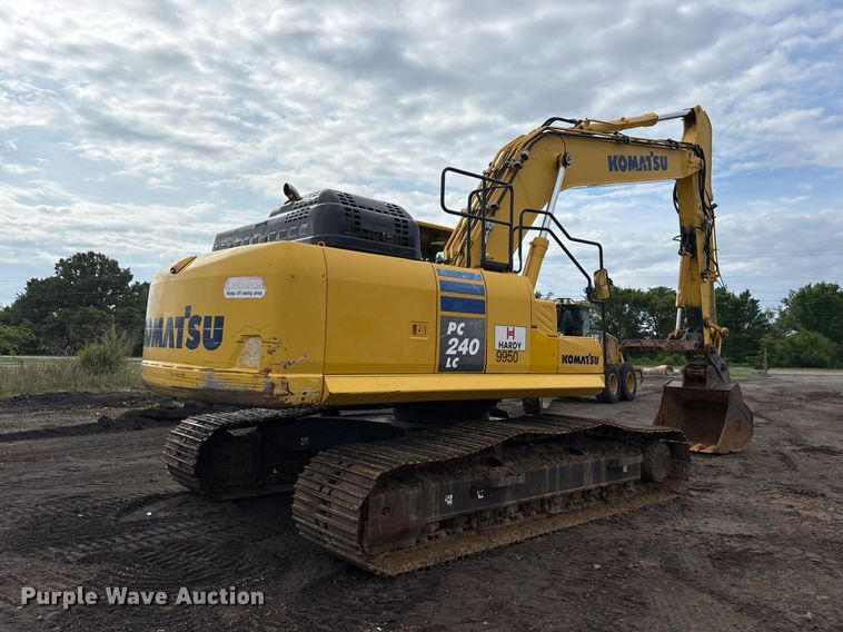 image for item OB9685 2016 Komatsu PC240LC-11 excavator