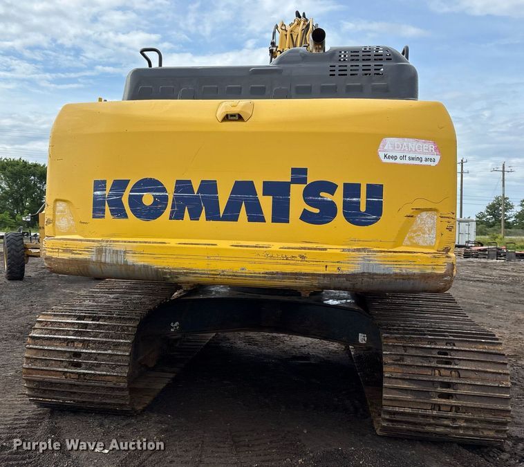 image for item OB9685 2016 Komatsu PC240LC-11 excavator
