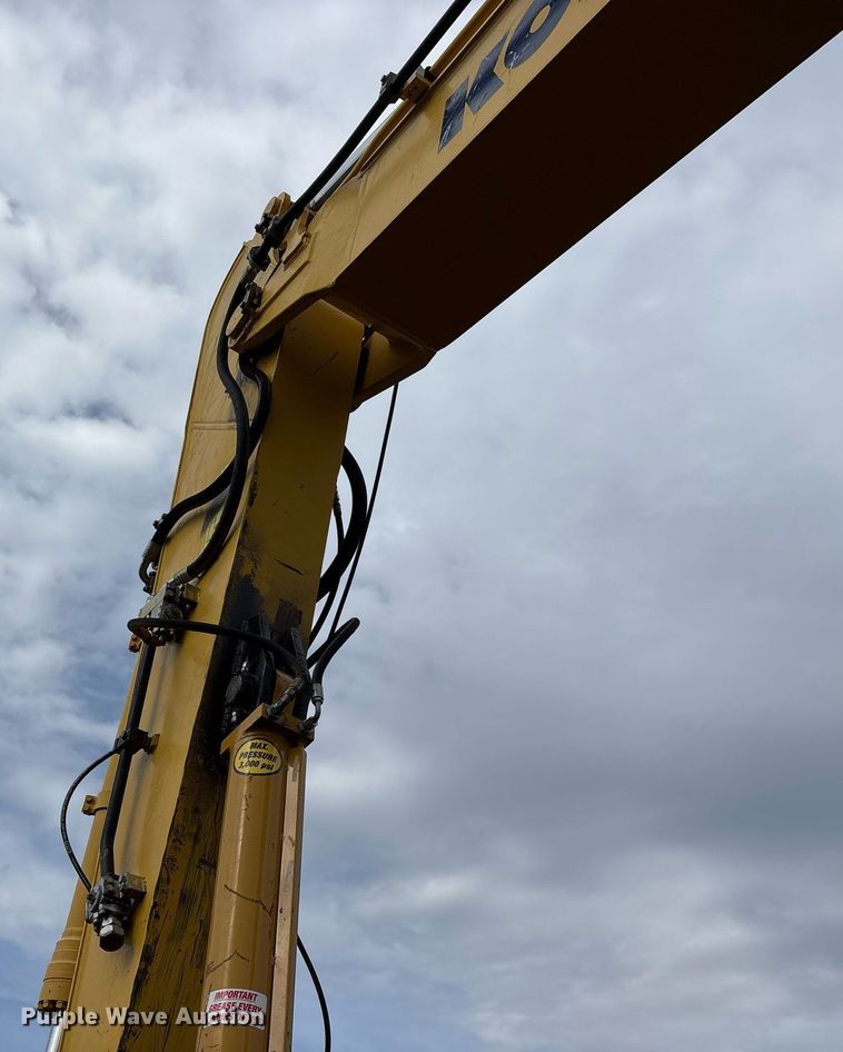 image for item OB9685 2016 Komatsu PC240LC-11 excavator