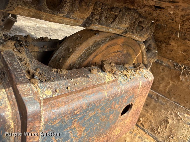 image for item OB9685 2016 Komatsu PC240LC-11 excavator