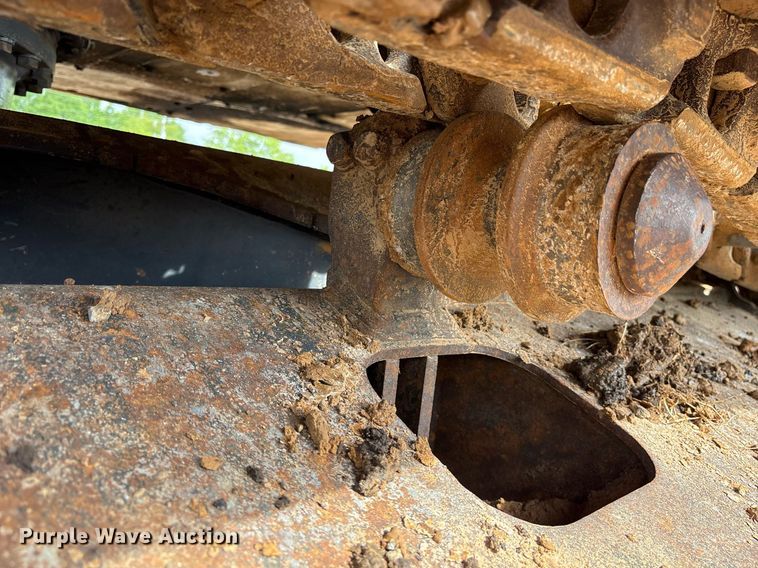 image for item OB9685 2016 Komatsu PC240LC-11 excavator