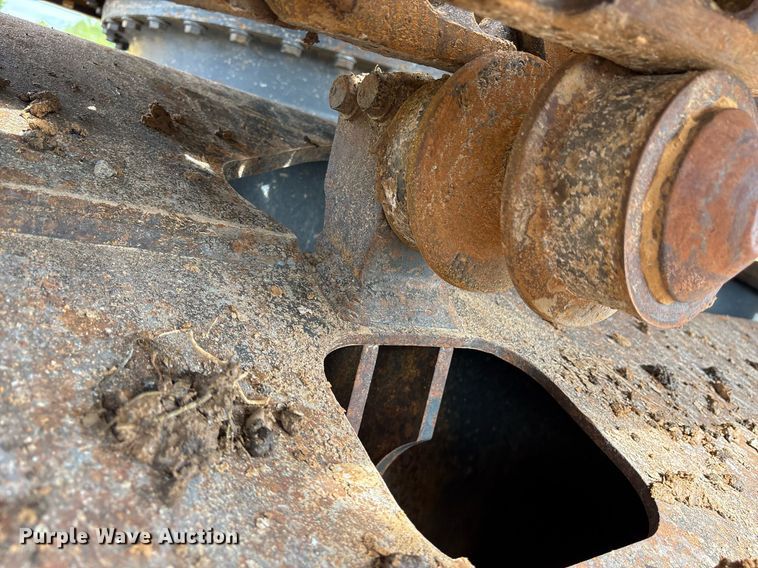 image for item OB9685 2016 Komatsu PC240LC-11 excavator