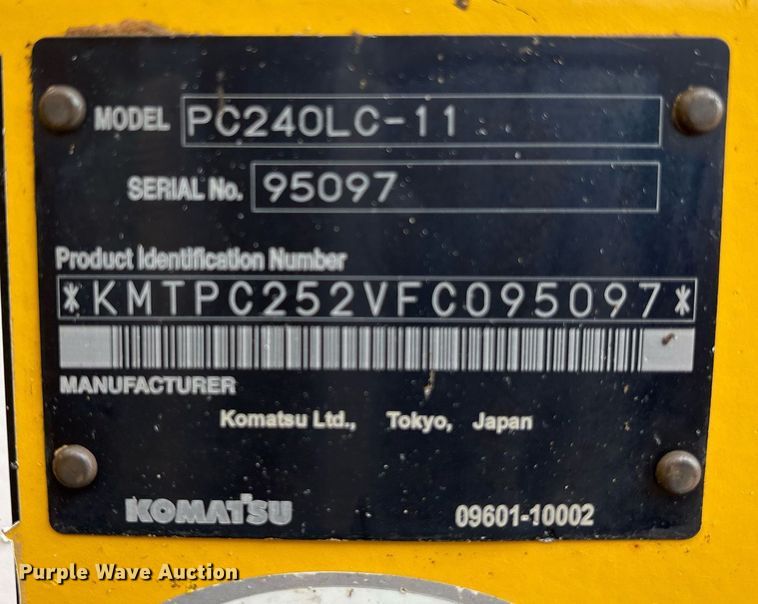 image for item OB9685 2016 Komatsu PC240LC-11 excavator