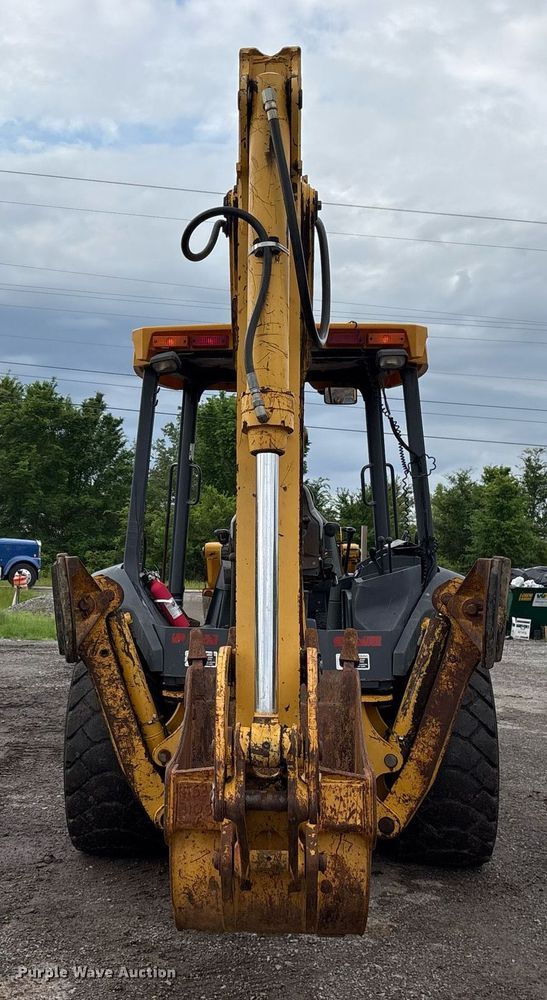 image for item OB9686 2003 John Deere 310SG backhoe