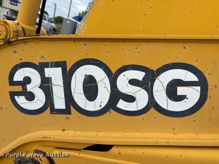 image for item OB9686 2003 John Deere 310SG backhoe