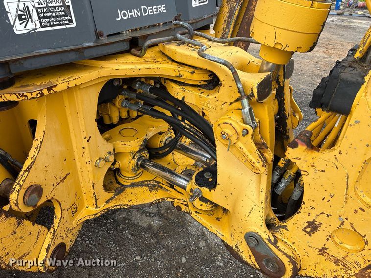 image for item OB9686 2003 John Deere 310SG backhoe