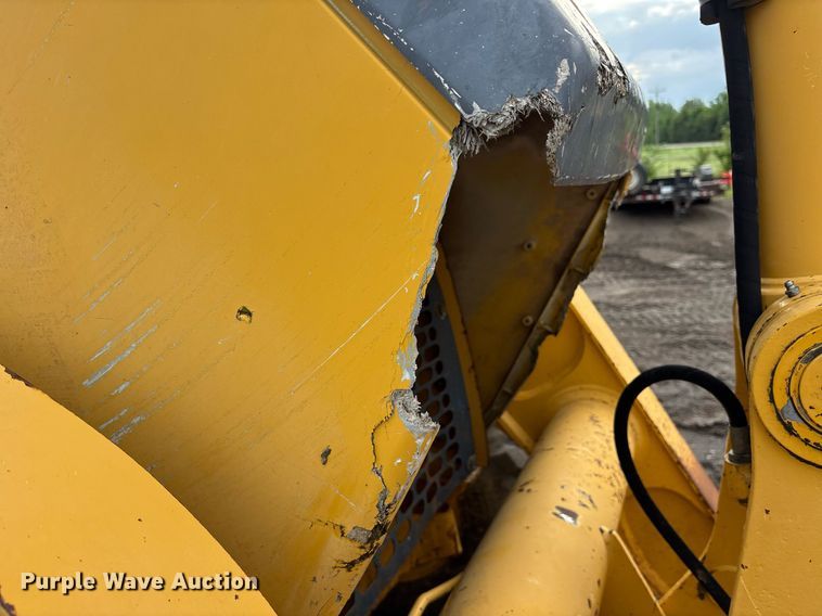 image for item OB9686 2003 John Deere 310SG backhoe