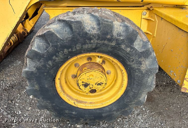 image for item OB9686 2003 John Deere 310SG backhoe