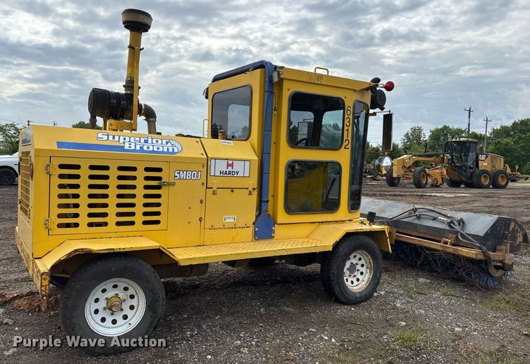 image for item OB9687 2014 Superior Broom SM80J broom