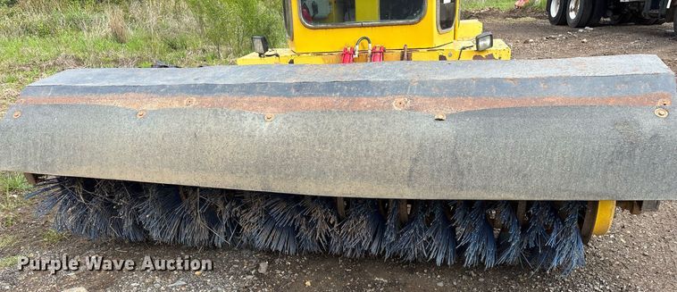 image for item OB9687 2014 Superior Broom SM80J broom