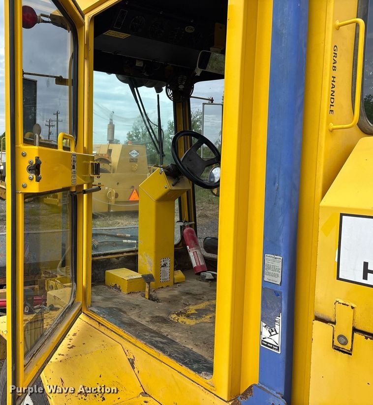 image for item OB9687 2014 Superior Broom SM80J broom