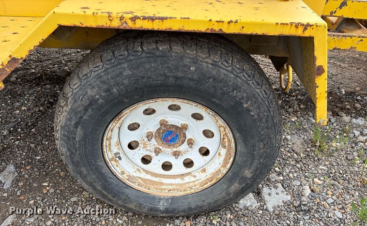 image for item OB9687 2014 Superior Broom SM80J broom