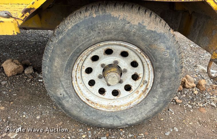 image for item OB9687 2014 Superior Broom SM80J broom