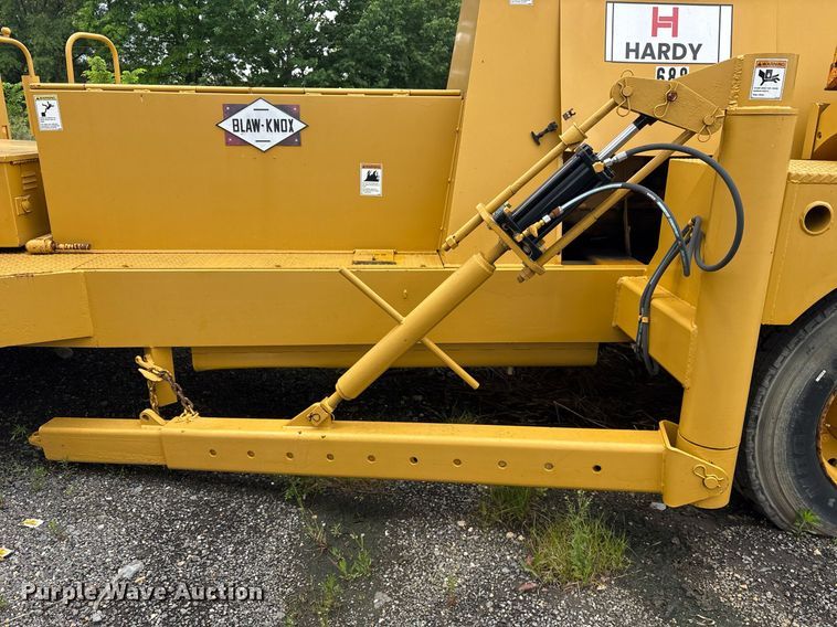 image for item OB9688 1994 Blaw-Knox RW-195D road widener