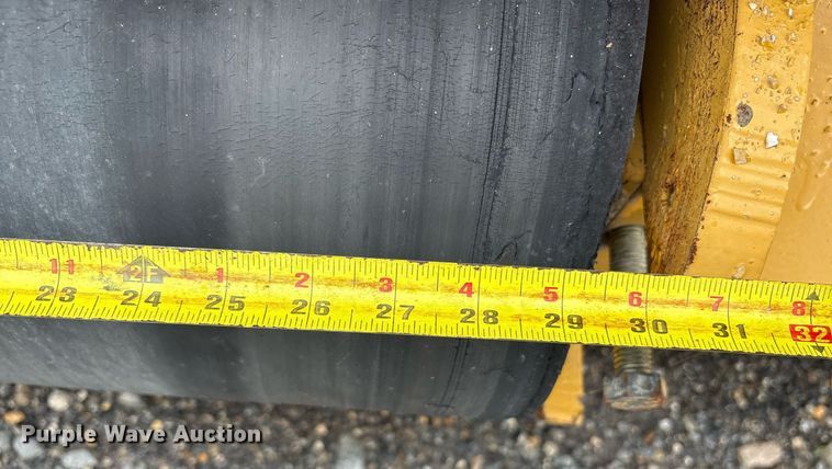 image for item OB9688 1994 Blaw-Knox RW-195D road widener