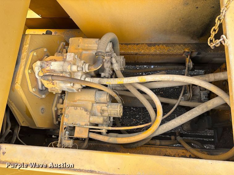 image for item OB9688 1994 Blaw-Knox RW-195D road widener