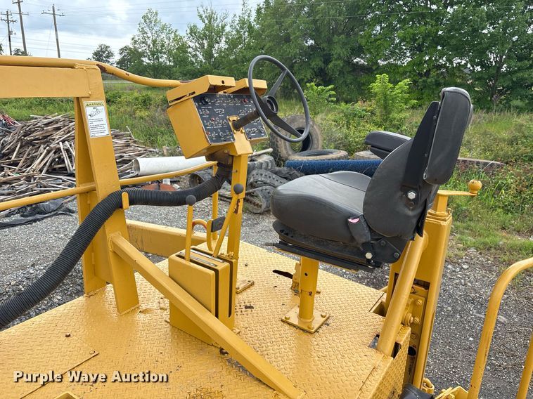 image for item OB9688 1994 Blaw-Knox RW-195D road widener