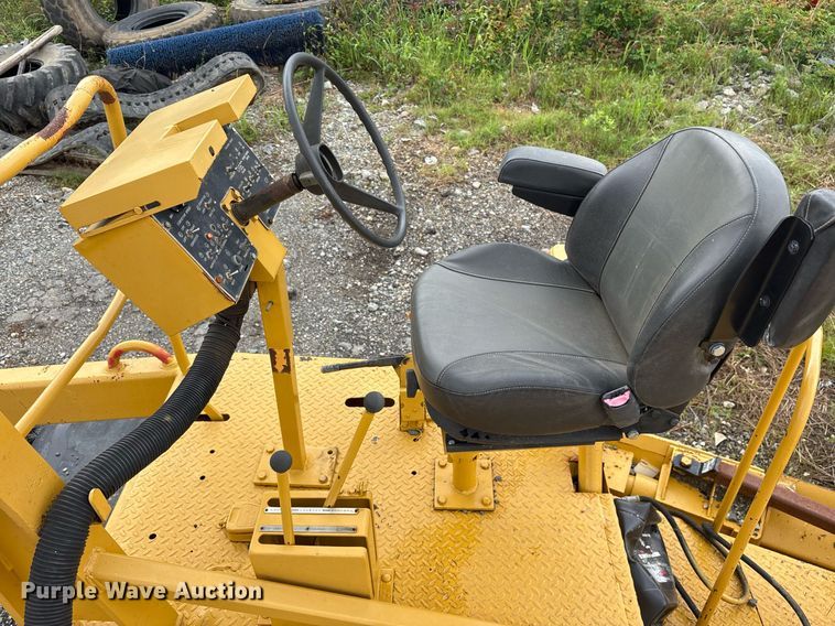 image for item OB9688 1994 Blaw-Knox RW-195D road widener