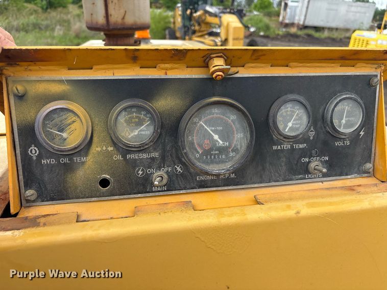 image for item OB9688 1994 Blaw-Knox RW-195D road widener